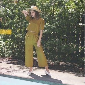 Eve Gravel pleated cropped dress pants